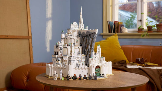 LEGO Icons 11377 – Minas Tirith: Cetatea Albă prinde viață în 8278 de piese