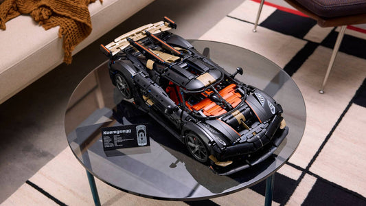 LEGO Technic Koenigsegg Sadair's Spear Megacar – al șaselea Ultimate Car Concept vine cu Ghost Mode și un record la Goodwood