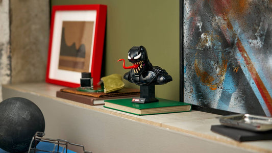 LEGO Marvel 76356 – Venom Bust: un nou bust Marvel ajunge în iulie 2026