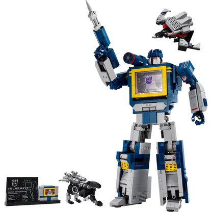 LEGO Icons 10358 Transformers: Soundwave - set construit