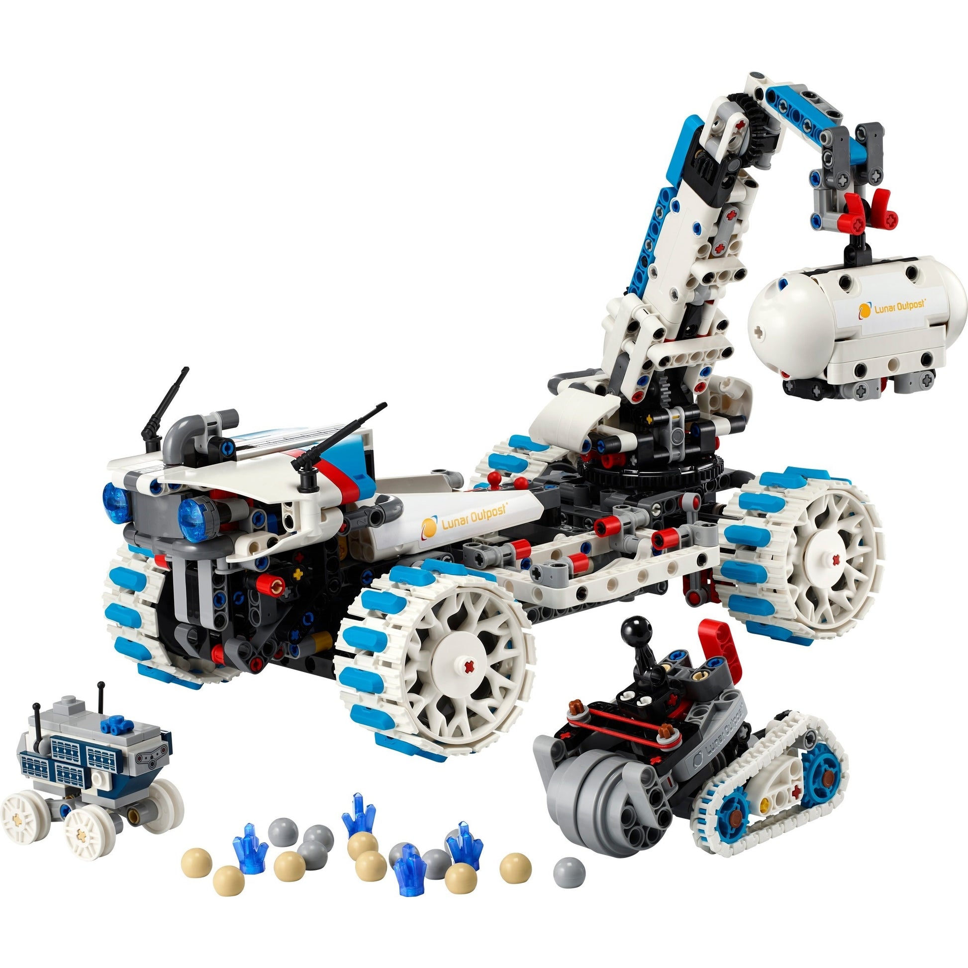 LEGO Technic 42211 - Vehicul spațial Rover Lunar Outpost - set construit