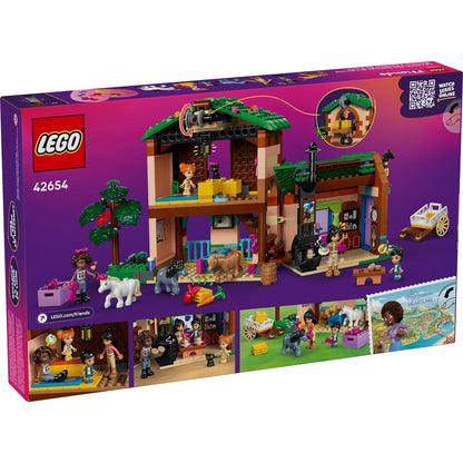 LEGO Friends 42654 - Fermă și grajd pentru ponei